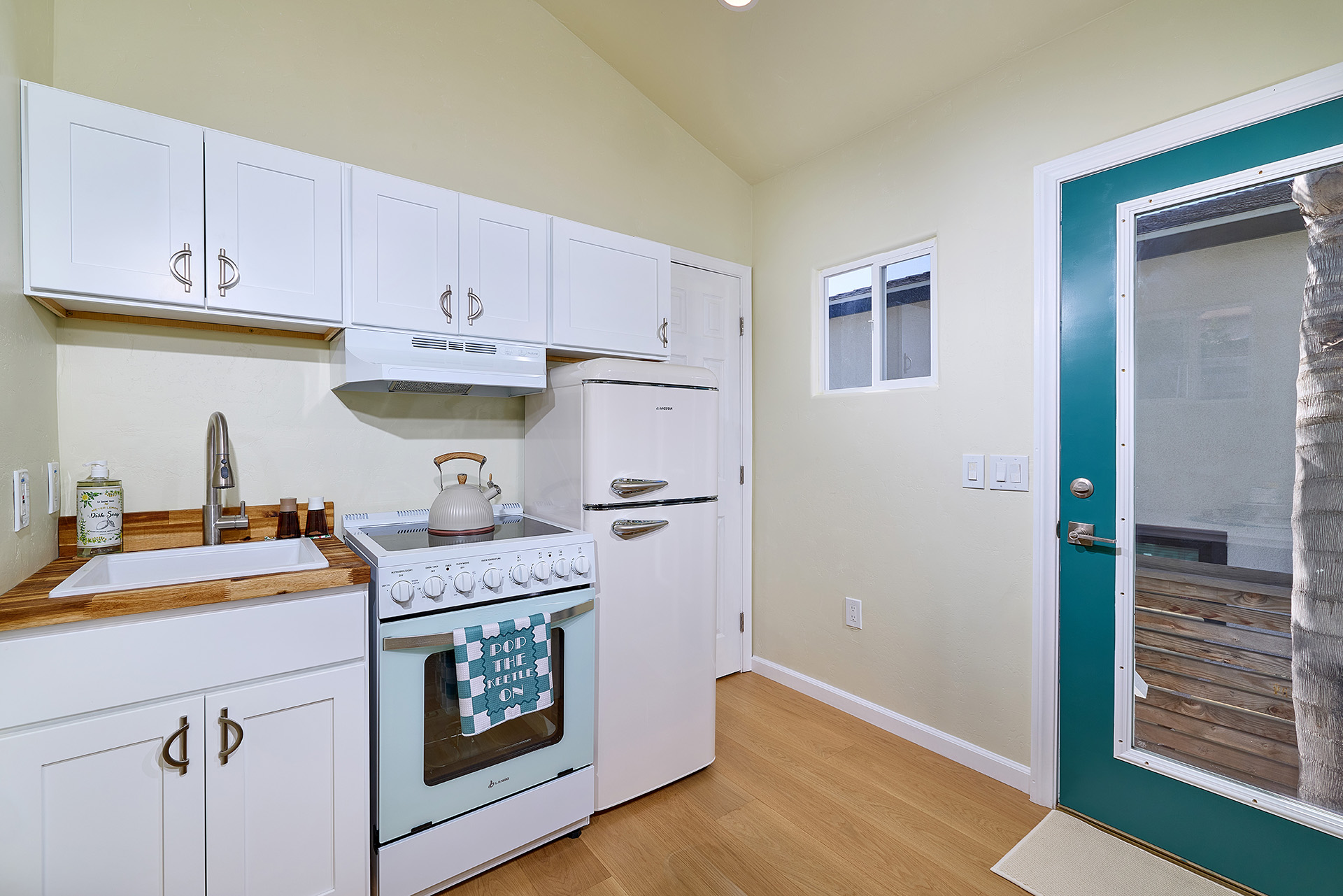 The Cabin by Homes on the Go